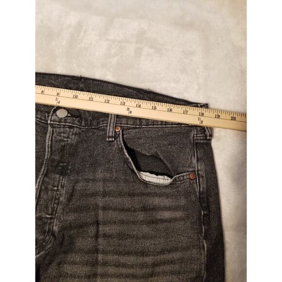 Levis 501 Jeans Mens 38x30 Black Original Fit Button Fly Dark Wash Denim Cotton - Picture 11 of 12